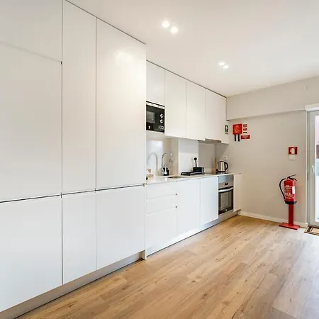 Nomad's Sunny Firmeza - 2bed Appartement