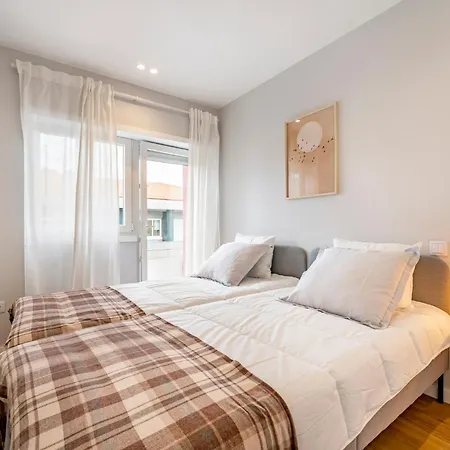 Nomad's Sunny Firmeza - 2bed Appartement *
